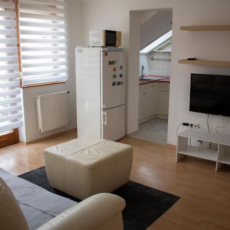 Csalogany Apartman Apartment Szekszard Exterior photo