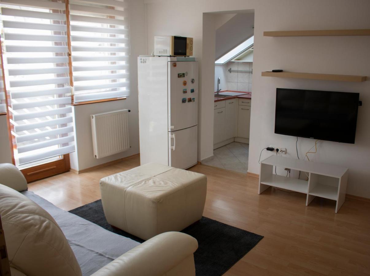 Csalogany Apartman Apartment Szekszard Exterior photo