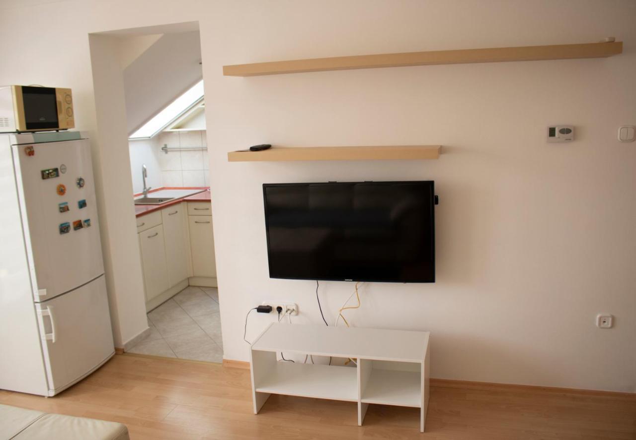Csalogany Apartman Apartment Szekszard Exterior photo